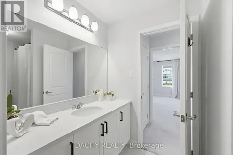 1002 Curraglass Walk Ottawa ON K2S 3A6