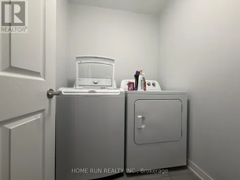 216 Billrian Cres Crescent Ottawa ON K2S 3A6