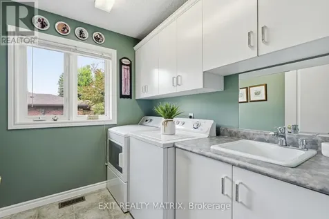 16 Richelieu Street Russell ON K0A 1W0