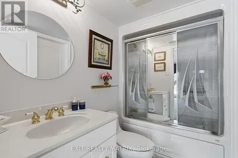 16 Richelieu Street Russell ON K0A 1W0