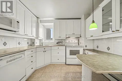 1171 Ambleside Drive Ottawa ON K2B 8E1