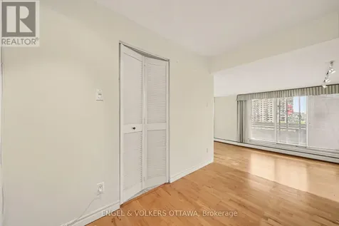 1171 Ambleside Drive Ottawa ON K2B 8E1
