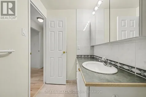 1171 Ambleside Drive Ottawa ON K2B 8E1