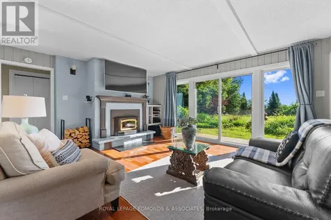 37 Selley Street Petawawa ON K8H 3G9