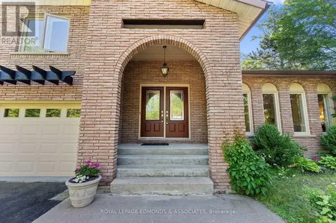 37 Selley Street Petawawa ON K8H 3G9