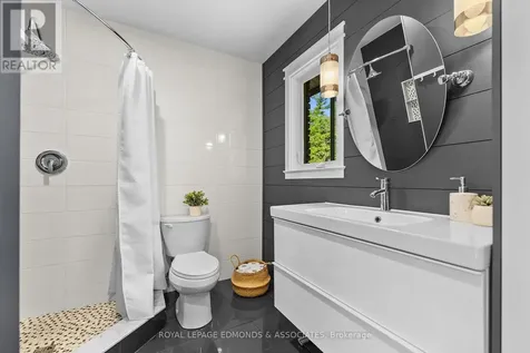 37 Selley Street Petawawa ON K8H 3G9