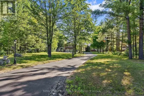 37 Selley Street Petawawa ON K8H 3G9