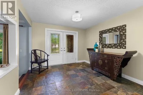 37 Selley Street Petawawa ON K8H 3G9