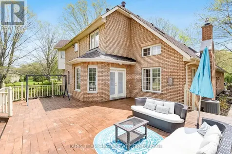 4 Mills Circle Springwater ON L9X 0J7
