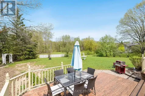 4 Mills Circle Springwater ON L9X 0J7
