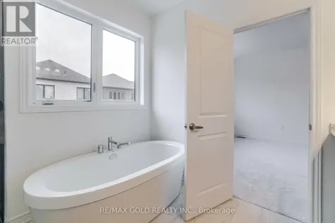 26 Del Grappa Street Caledon ON L7C 4L1