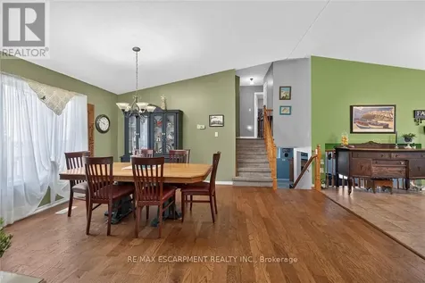 64 Caledonia Avenue Haldimand ON N3W 2M9