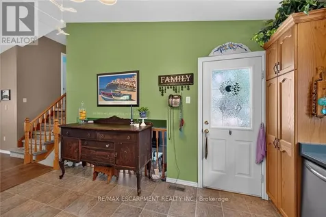 64 Caledonia Avenue Haldimand ON N3W 2M9
