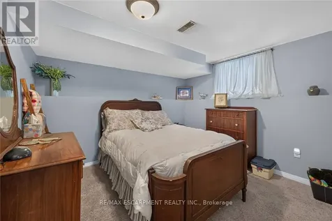 64 Caledonia Avenue Haldimand ON N3W 2M9