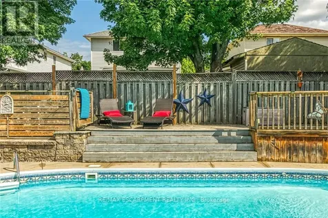 64 Caledonia Avenue Haldimand ON N3W 2M9