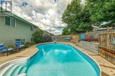 64 Caledonia Avenue Haldimand ON N3W 2M9