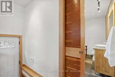 140 Peter Street Kitchener ON N2G 3K5