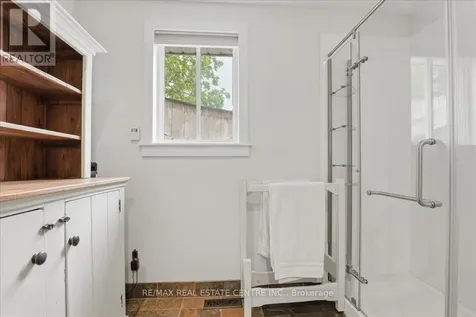140 Peter Street Kitchener ON N2G 3K5