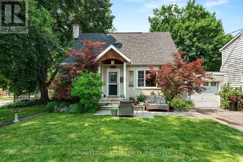 421 Greenwood Avenue Ottawa ON K2A 0X5