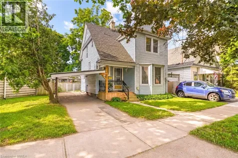 3 Brighton Avenue Brantford ON N3S 1V5