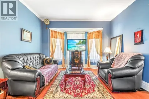 3 Brighton Avenue Brantford ON N3S 1V5