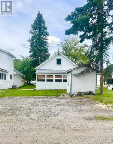 25 Casimir Avenue Dryden ON P8N 2G3