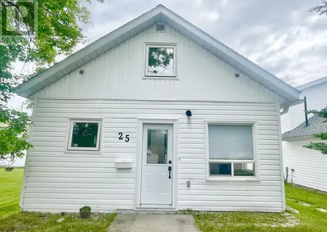 25 Casimir Avenue Dryden ON P8N 2G3