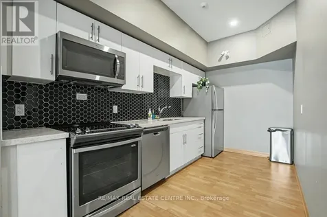 690 King Street West Kitchener ON N2H 5L8
