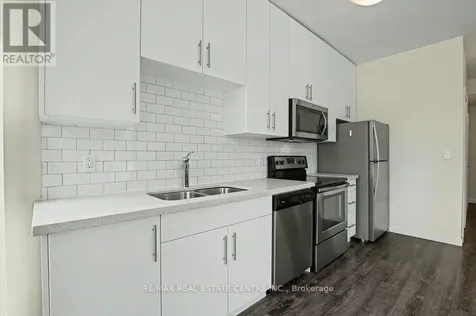 690 King Street West Kitchener ON N2H 5L8