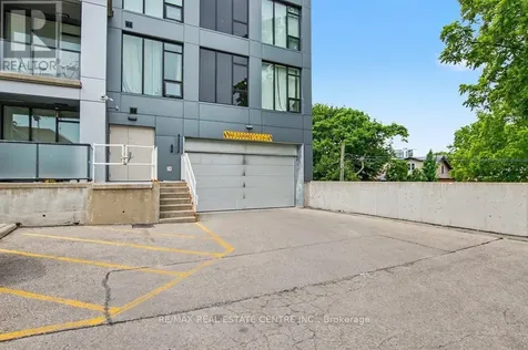 690 King Street West Kitchener ON N2H 5L8