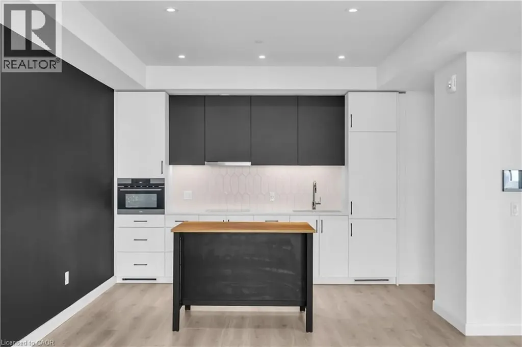 741 King Street West Kitchener ON N2G 0E9