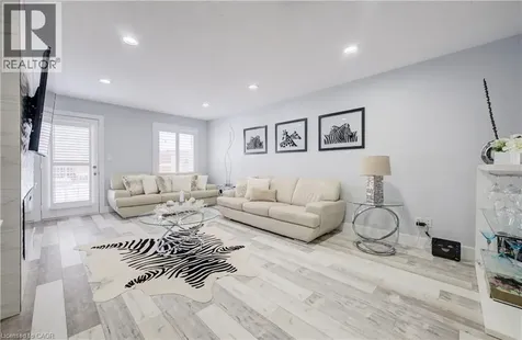 10 Isherwood Avenue Cambridge ON N1R 8L5