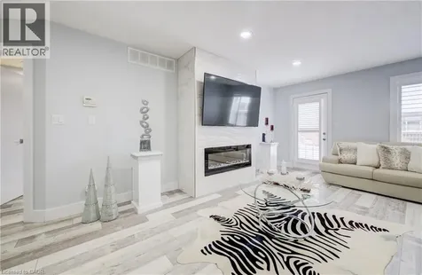 10 Isherwood Avenue Cambridge ON N1R 8L5