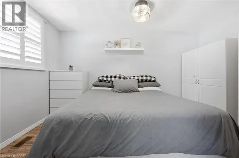 141 East Avenue Brantford ON N3S 3M3