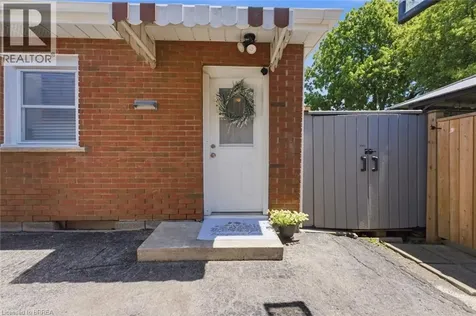 141 East Avenue Brantford ON N3S 3M3