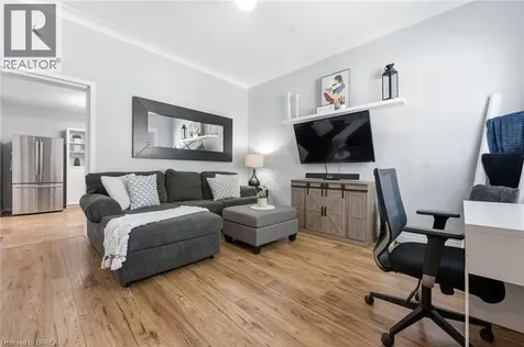 141 East Avenue Brantford ON N3S 3M3