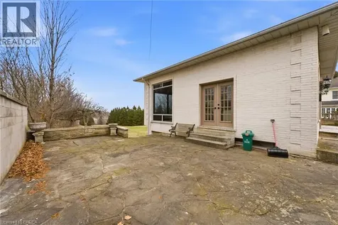 46 Tutela Heights Brantford ON N3T 1A1