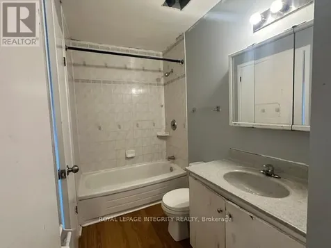 3564 Aladdin Lane Ottawa ON K1T 1E2