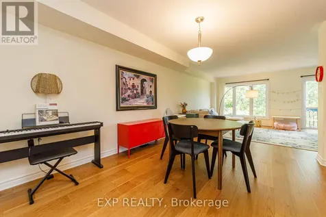 172 Parkrose Private Ottawa ON K4A 0N8
