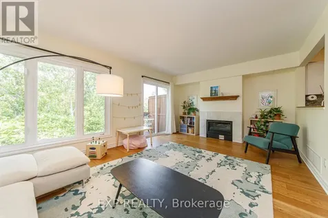 172 Parkrose Private Ottawa ON K4A 0N8