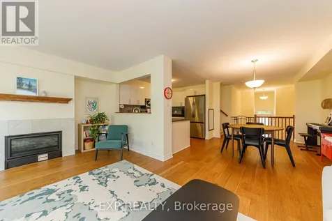 172 Parkrose Private Ottawa ON K4A 0N8