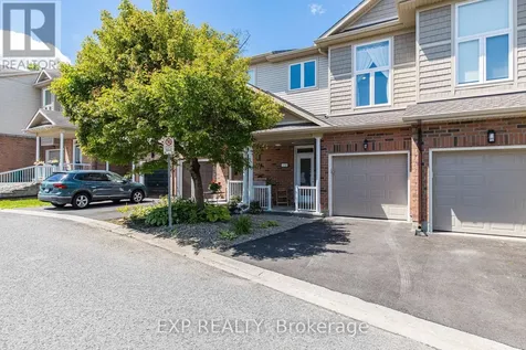 172 Parkrose Private Ottawa ON K4A 0N8