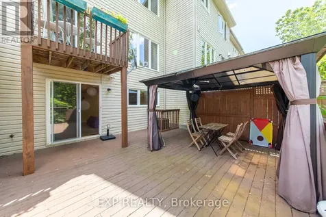 172 Parkrose Private Ottawa ON K4A 0N8
