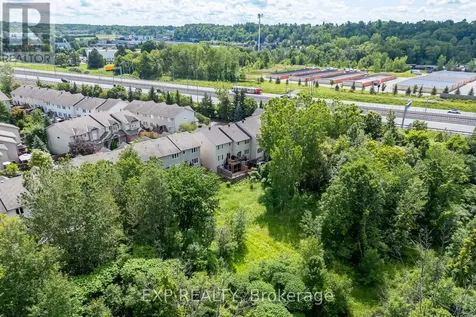 172 Parkrose Private Ottawa ON K4A 0N8