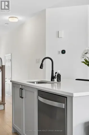 47 Jargeau Road Ottawa ON K1W 0S7