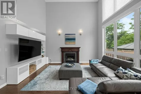 11 Bracewood Way Ottawa ON K2J 4Y3
