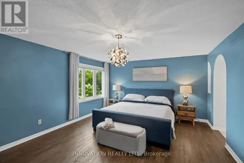 11 Bracewood Way Ottawa ON K2J 4Y3