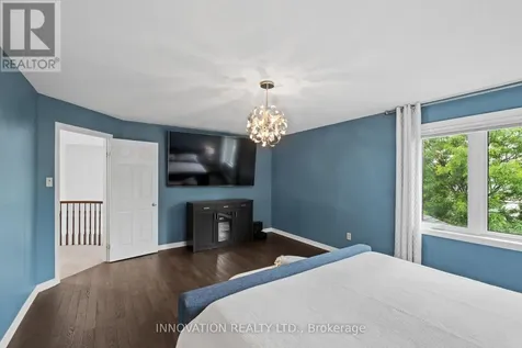 11 Bracewood Way Ottawa ON K2J 4Y3