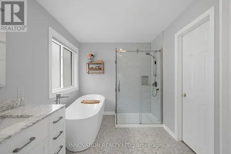 11 Bracewood Way Ottawa ON K2J 4Y3