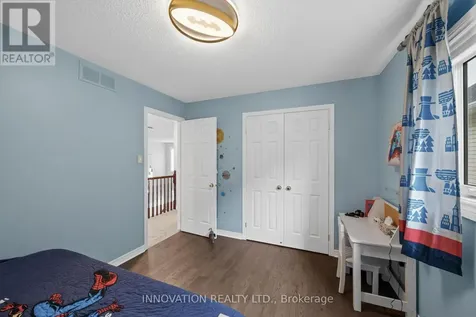 11 Bracewood Way Ottawa ON K2J 4Y3